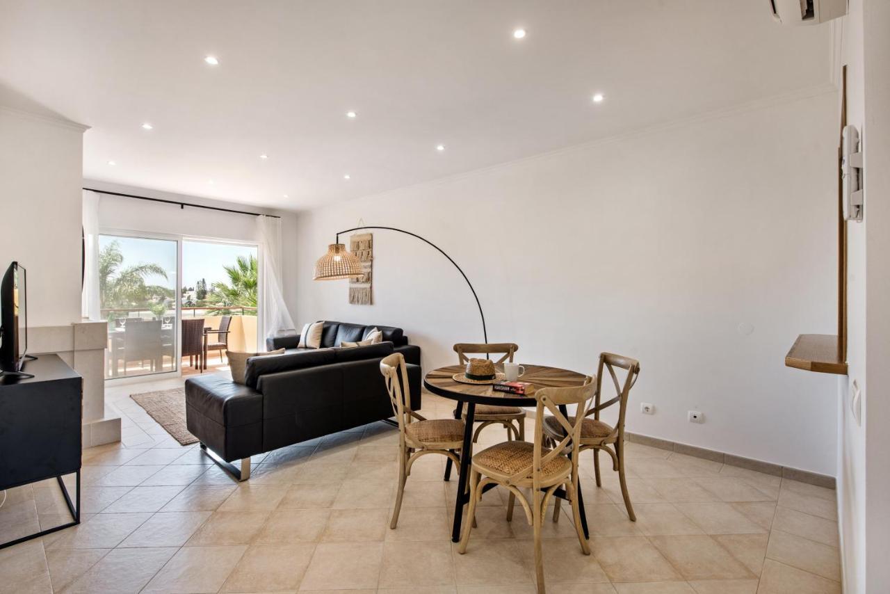 Beautiful Two Bedroom Apartment With Roof Terrace Carvoeiro  Eksteriør bilde