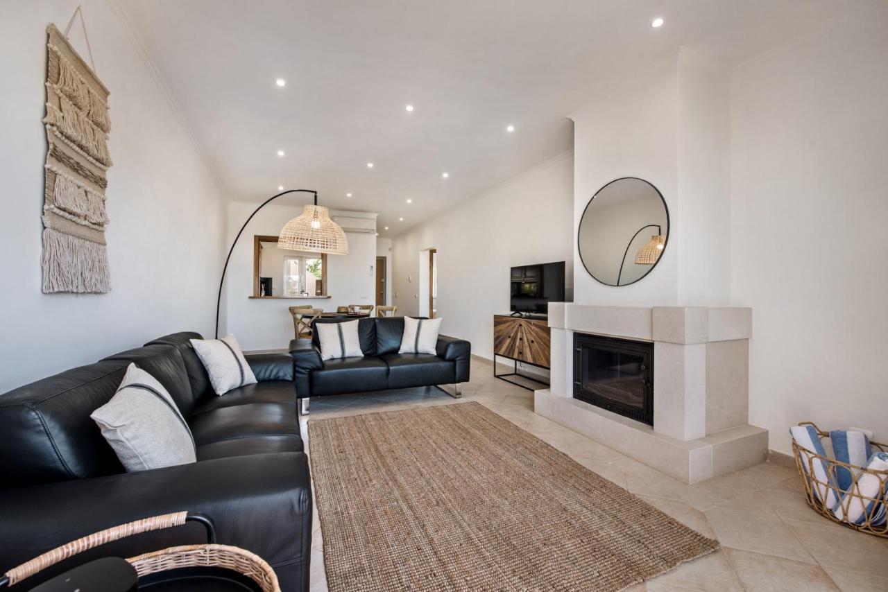 Beautiful Two Bedroom Apartment With Roof Terrace Carvoeiro  Eksteriør bilde
