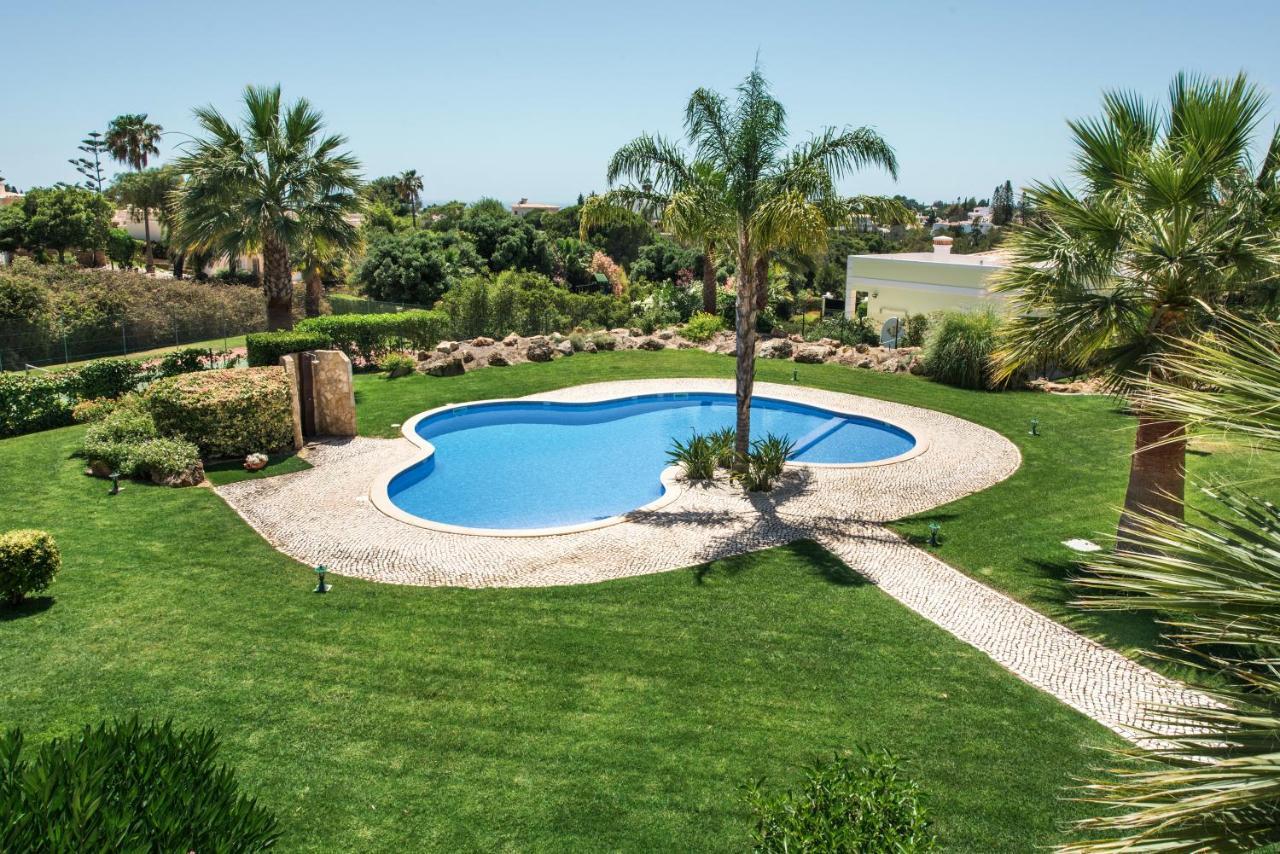 Beautiful Two Bedroom Apartment With Roof Terrace Carvoeiro  Eksteriør bilde