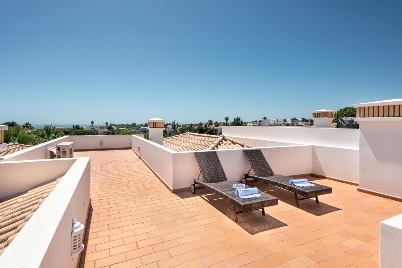 Beautiful Two Bedroom Apartment With Roof Terrace Carvoeiro  Eksteriør bilde