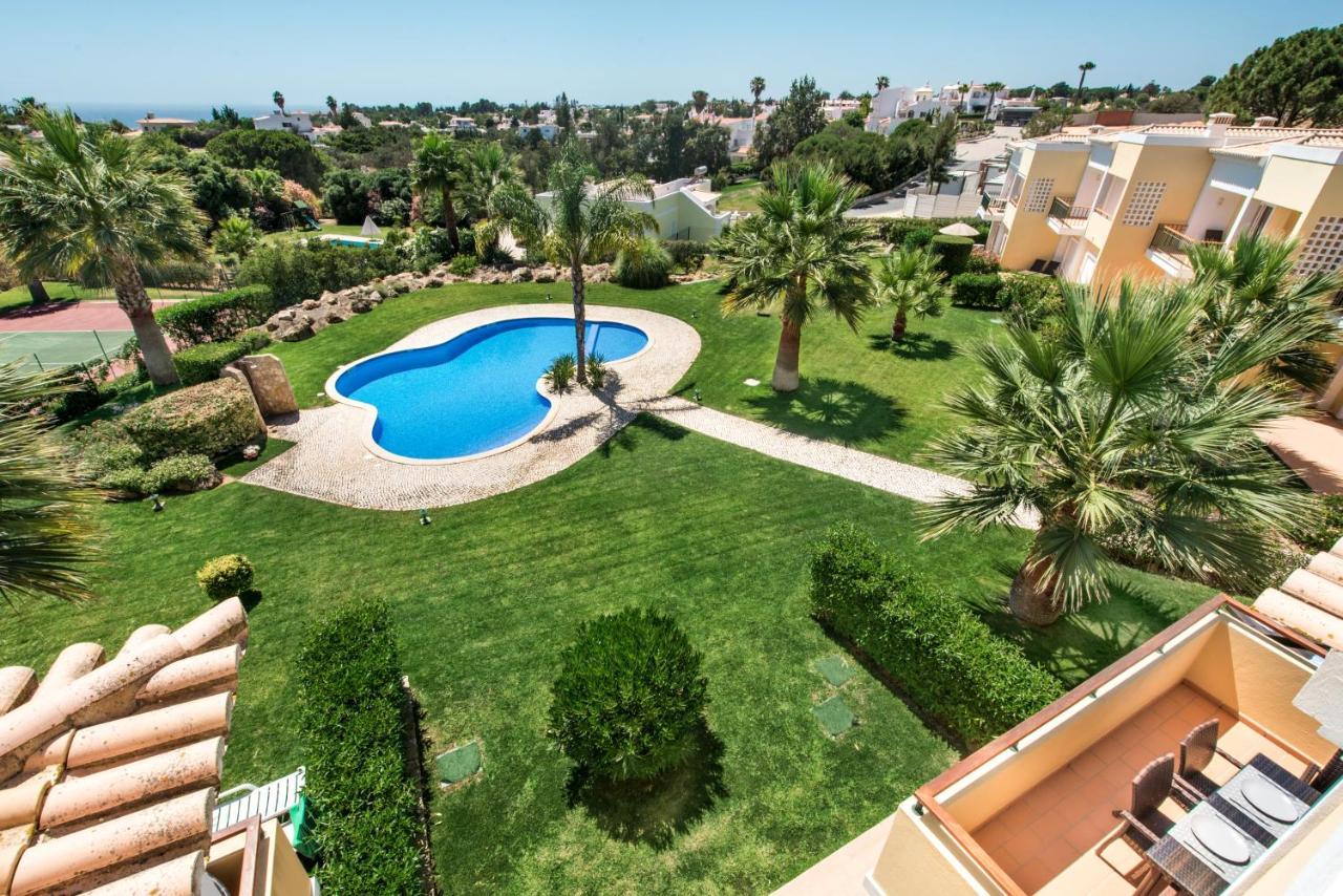 Beautiful Two Bedroom Apartment With Roof Terrace Carvoeiro  Eksteriør bilde